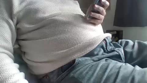 obedient9402 online show from December 17, 2025, 12:55 pm