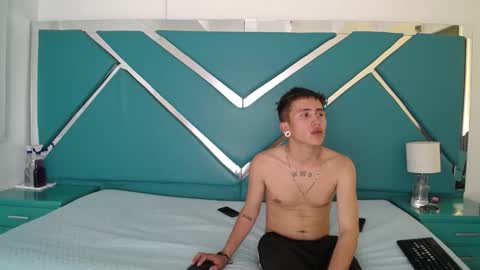 oblivionlove online show from March 5, 2026, 3:19 pm