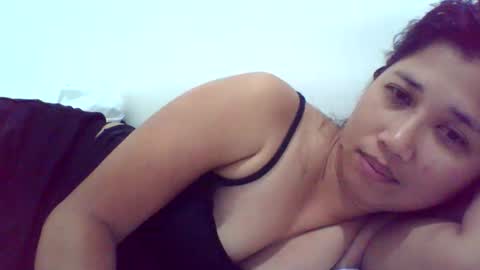 obsidian_r0se19 online show from October 16, 2025, 7:59 pm