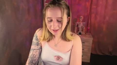 Snapshot of ocean_eyes_bb chatting on May 26, 2026, 12:39 am Lili 3 online show from May 26, 2026, 12:39 am