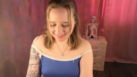 Snapshot of ocean_eyes_bb chatting on May 28, 2026, 2:09 am Lili 3 online show from May 28, 2026, 2:09 am