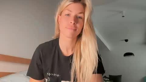 ocicatcat online show from April 14, 2026, 10:10 am