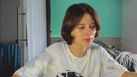 Snapshot of octopussy69x chatting on December 22, 2024, 7:00 am Evie online show from December 22, 2024, 7:00 am