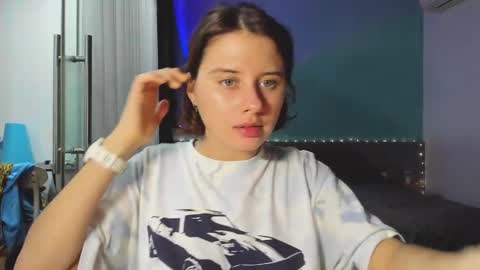 Snapshot of octopussy69x chatting on January 12, 2025, 3:25 pm Evie online show from January 12, 2025, 3:25 pm