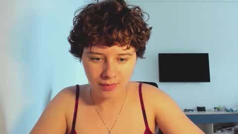 Snapshot of octopussy69x chatting on February 2, 2026, 5:50 am Evie online show from February 2, 2026, 5:50 am