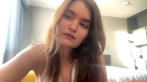 Noelle online show from October 19, 2025, 6:03 am