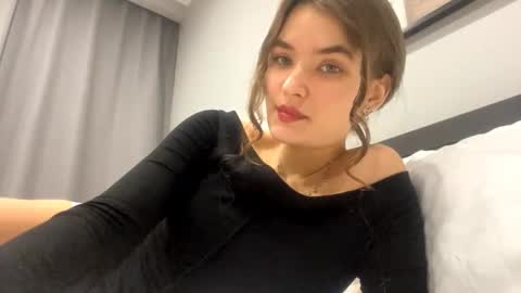 Noelle online show from October 22, 2025, 5:30 am