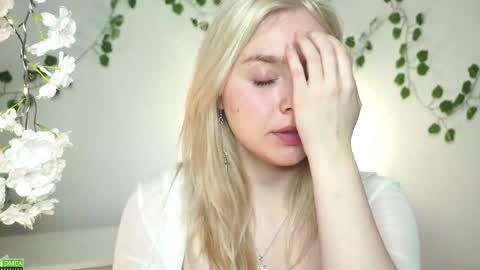 Snapshot of odelynbrower chatting on November 10, 2025, 8:30 pm Alice online show from November 10, 2025, 8:30 pm