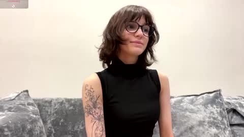 Thea online show from February 2, 2026, 4:11 am