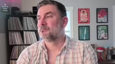 Snapshot of office_dad chatting on December 17, 2025, 7:42 pm Office Dad online show from December 17, 2025, 7:42 pm