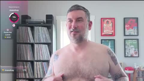 Snapshot of office_dad chatting on March 18, 2026, 6:33 pm Office Dad online show from March 18, 2026, 6:33 pm