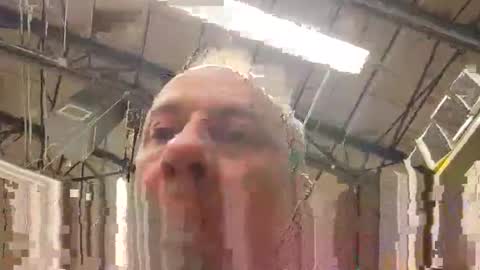 Snapshot of office_slr chatting on December 22, 2025, 12:35 pm Officer online show from December 22, 2025, 12:35 pm