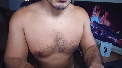 Snapshot of officeman7 chatting on December 11, 2024, 8:28 pm officeman7 online show from December 11, 2024, 8:28 pm