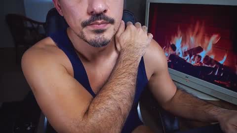 Snapshot of officeman7 chatting on December 17, 2024, 6:20 pm officeman7 online show from December 17, 2024, 6:20 pm