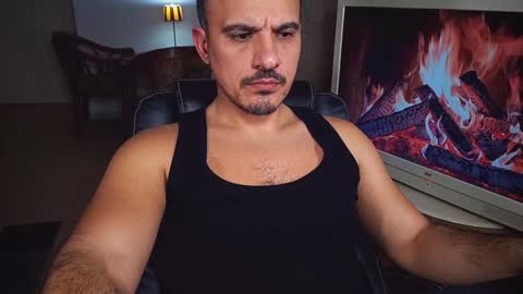 Snapshot of officeman7 chatting on January 16, 2025, 4:07 pm officeman7 online show from January 16, 2025, 4:07 pm