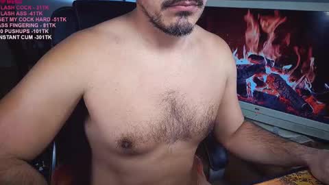 Snapshot of officeman7 chatting on February 24, 2025, 9:52 pm officeman7 online show from February 24, 2025, 9:52 pm