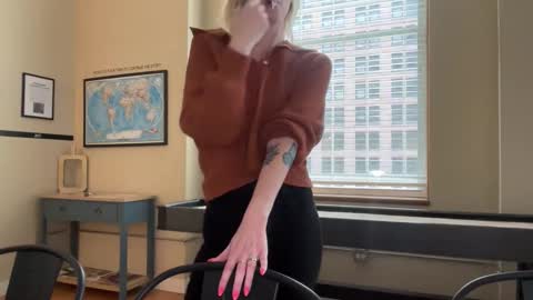 Snapshot of officiallyonlytams chatting on November 4, 2025, 9:25 pm Tams online show from November 4, 2025, 9:25 pm