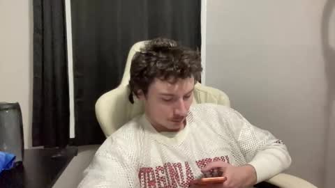 Snapshot of officialtommycash chatting on January 8, 2026, 4:59 am Tommy Cash online show from January 8, 2026, 4:59 am