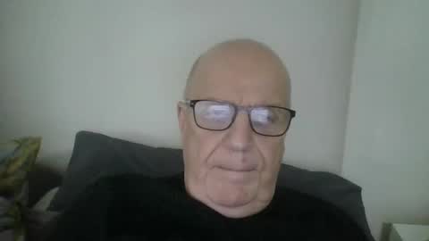 Snapshot of oggi95 chatting on January 22, 2025, 1:11 pm oggi95 online show from January 22, 2025, 1:11 pm