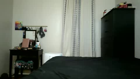 Lit en Cama online show from October 7, 2025, 1:03 am