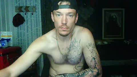 Snapshot of oh_you_know69 chatting on September 24, 2025, 11:46 am who dares toss me some tips lets have fun online show from September 24, 2025, 11:46 am