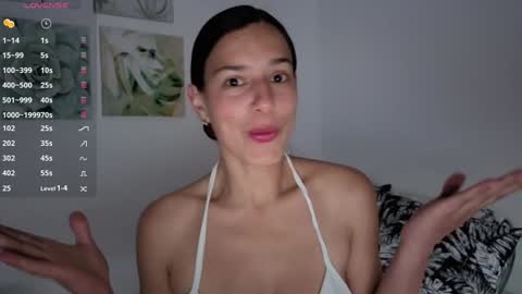 ohanna_ online show from November 8, 2025, 10:08 pm