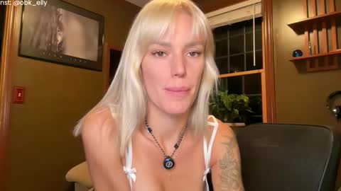 Kelly online show from October 23, 2025, 1:05 am