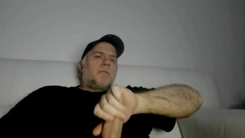 Snapshot of ohhhbillyyy chatting on April 10, 2026, 11:53 pm Billy Bear online show from April 10, 2026, 11:53 pm