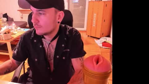 Snapshot of ohihoe92 chatting on February 12, 2026, 5:08 pm Chris online show from February 12, 2026, 5:08 pm