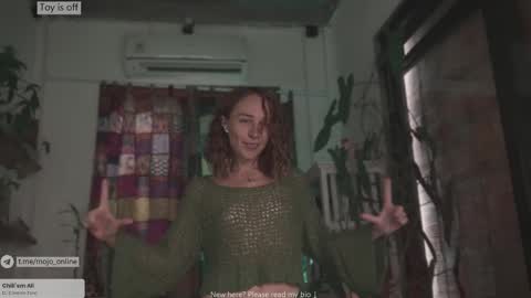 Snapshot of ohmymojo chatting on November 5, 2025, 1:16 am Mo online show from November 5, 2025, 1:16 am