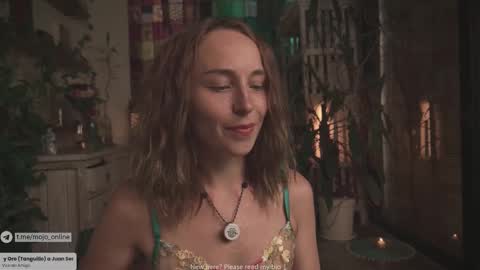 Snapshot of ohmymojo chatting on December 14, 2025, 7:47 am Mo online show from December 14, 2025, 7:47 am