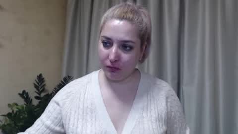 Snapshot of ohsweetiren chatting on January 25, 2025, 7:28 am Iren online show from January 25, 2025, 7:28 am