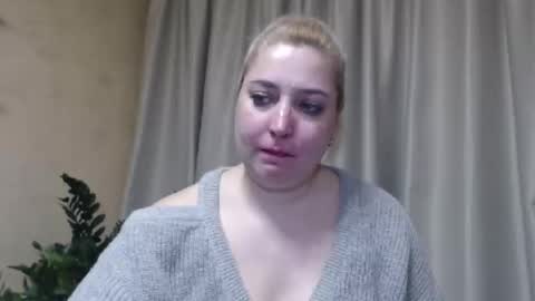 Snapshot of ohsweetiren chatting on March 11, 2025, 7:04 am Iren online show from March 11, 2025, 7:04 am