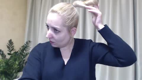 Mari online show from January 22, 2025, 6:31 pm