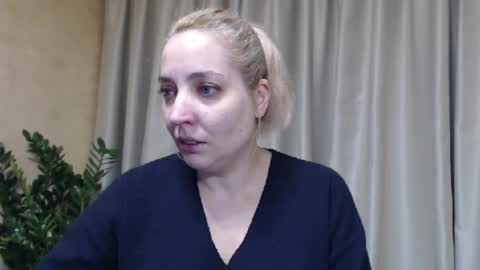 Mari online show from November 9, 2025, 9:18 am