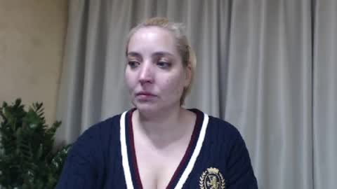 Mari online show from April 24, 2026, 2:52 pm