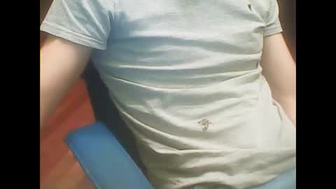 ojosverdess30 online show from December 15, 2025, 9:19 pm