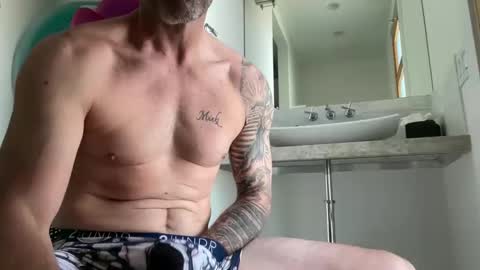 Snapshot of oki42 chatting on May 22, 2026, 2:55 pm oki42 online show from May 22, 2026, 2:55 pm