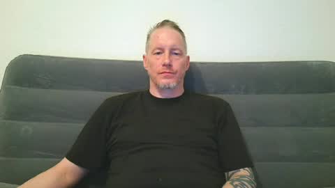 Snapshot of olavdelux chatting on June 25, 2026, 7:18 pm olavdelux online show from June 25, 2026, 7:18 pm