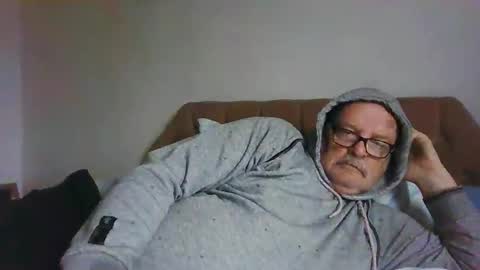 old_fkrr_ online show from November 15, 2025, 12:13 pm