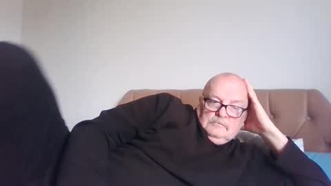 old_fkrr_ online show from February 19, 2026, 11:39 am