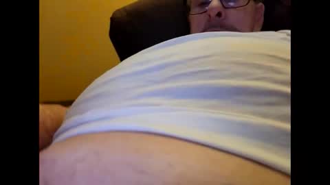 Snapshot of oldaddy2 chatting on January 12, 2025, 4:31 am oldaddy2 online show from January 12, 2025, 4:31 am