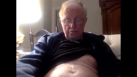 Snapshot of oldasthehills chatting on October 23, 2025, 1:27 am oldasthehills online show from October 23, 2025, 1:27 am