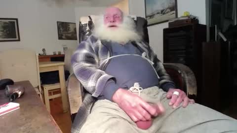 oldfucker9 online show from November 22, 2025, 2:54 am