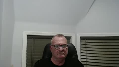 oldguybigd online show from October 21, 2025, 5:52 am