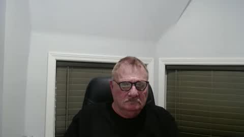 Snapshot of oldguybigd chatting on April 26, 2026, 5:16 am oldguybigd online show from April 26, 2026, 5:16 am