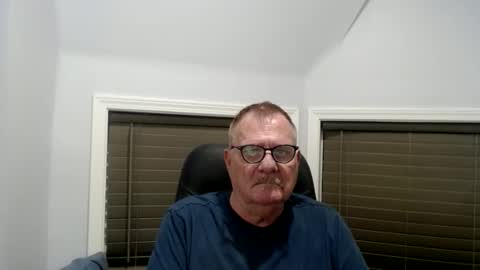 Snapshot of oldguybigd chatting on May 23, 2026, 5:23 am oldguybigd online show from May 23, 2026, 5:23 am