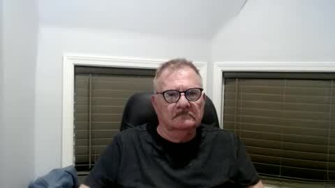 Snapshot of oldguybigd chatting on June 1, 2026, 6:48 am oldguybigd online show from June 1, 2026, 6:48 am