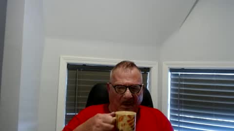 Snapshot of oldguybigd chatting on June 14, 2026, 4:31 pm oldguybigd online show from June 14, 2026, 4:31 pm
