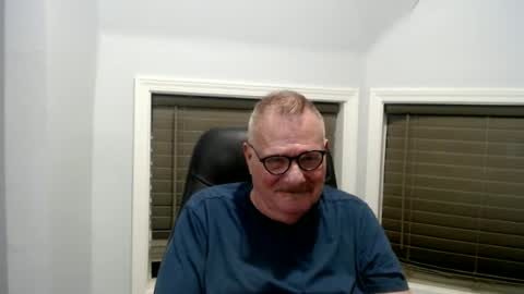 Snapshot of oldguybigd chatting on June 16, 2026, 6:49 am oldguybigd online show from June 16, 2026, 6:49 am